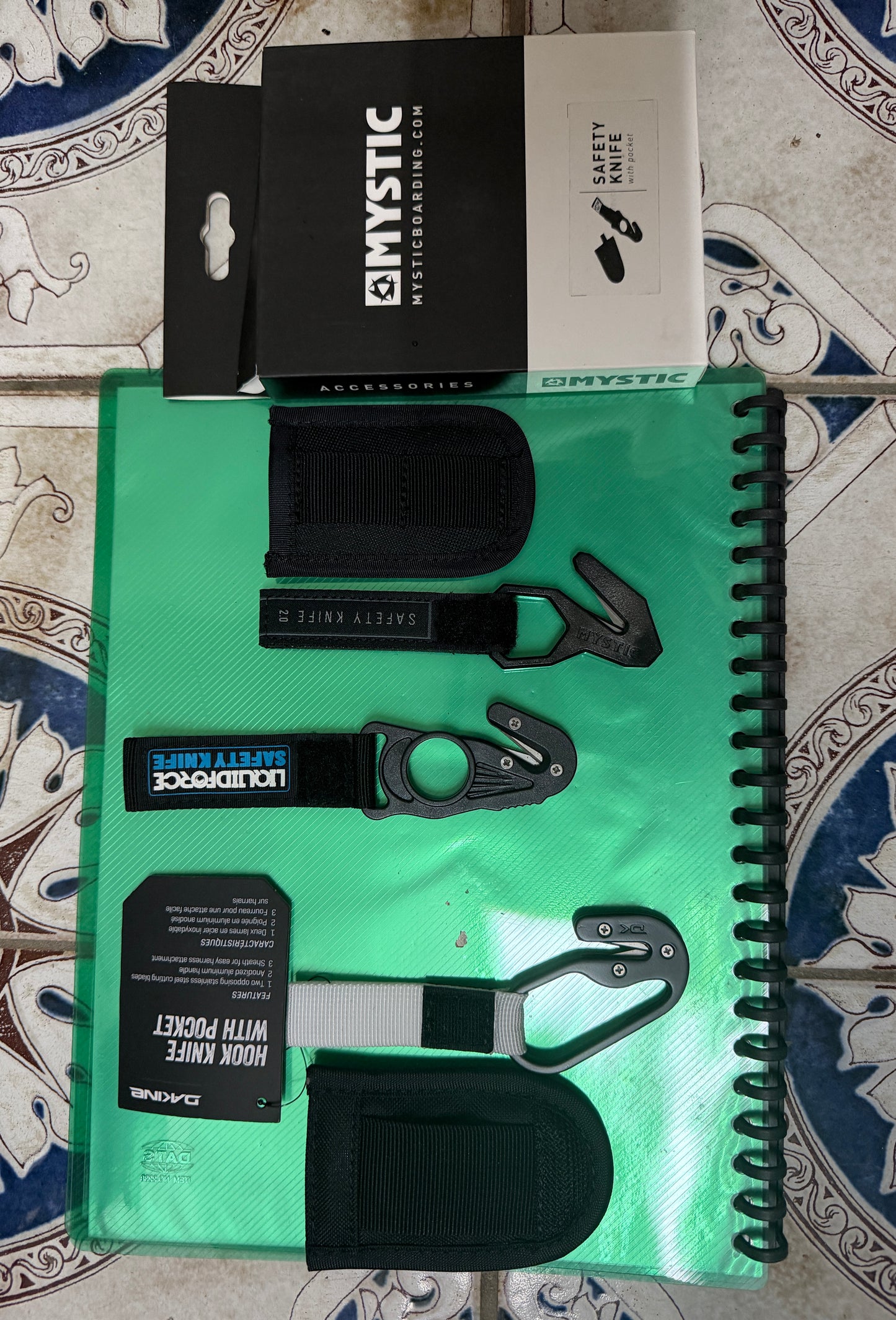 Kite Hook Knives